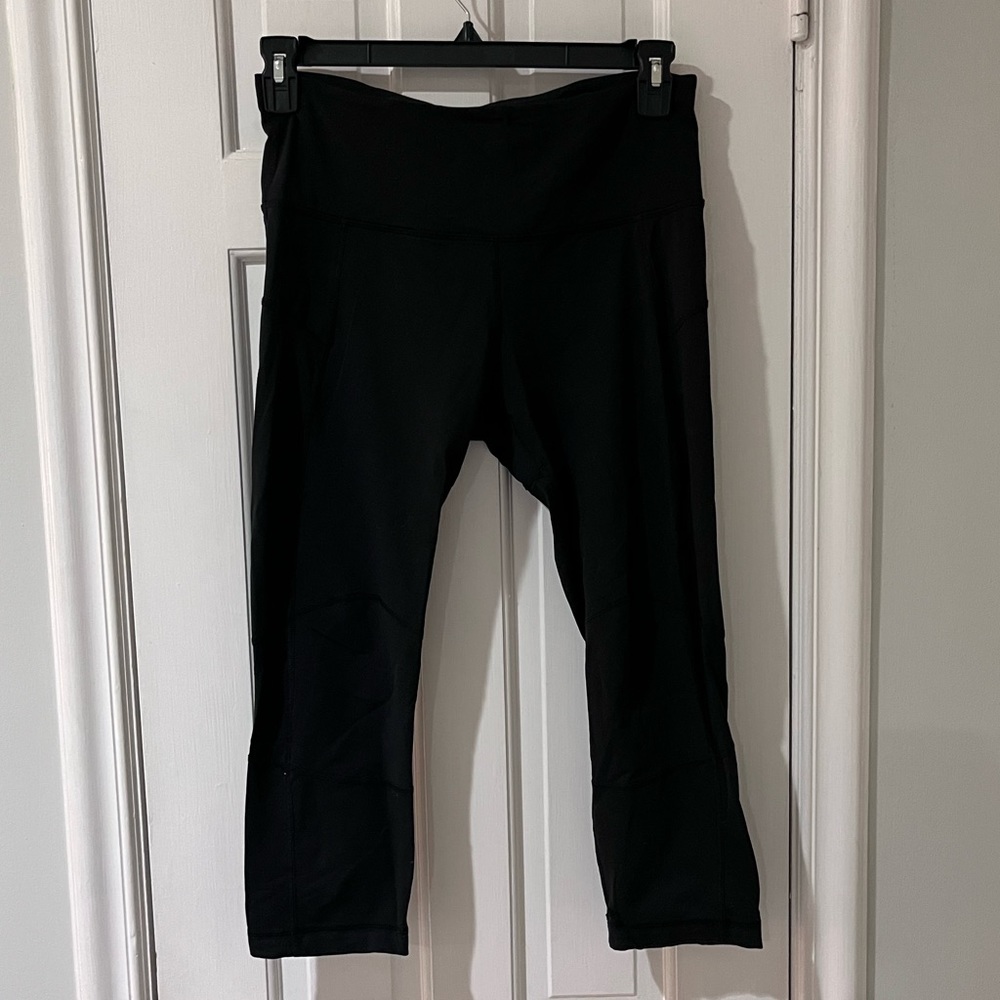Lululemon Cropped/Capri Leggings